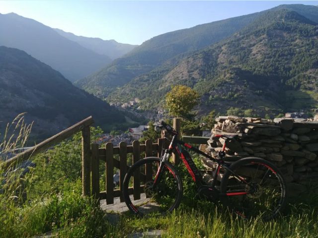 Balade VTT lectrique en Andorre avec guide