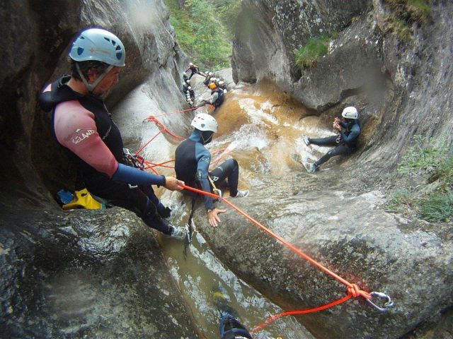 Canyoning avec guide exclusif - Pyrnes - France Andorre Espagne